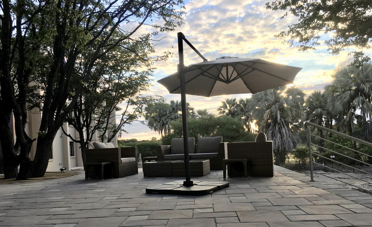Cresta Maun Hotel Exterior foto