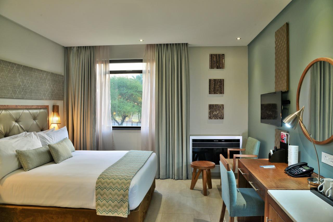 Cresta Maun Hotel Exterior foto